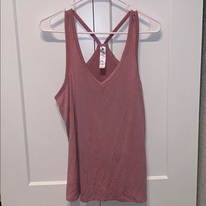 Cute yoga top!